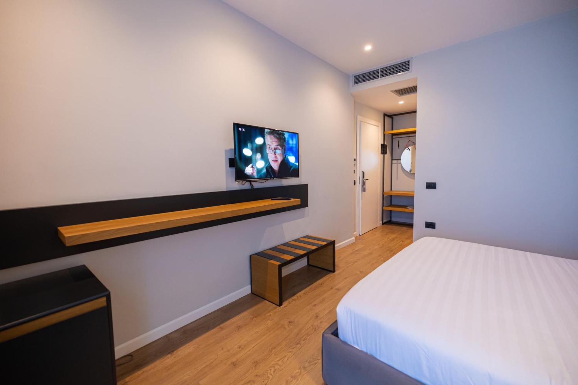 Duka Hotel Vlore Luaran gambar