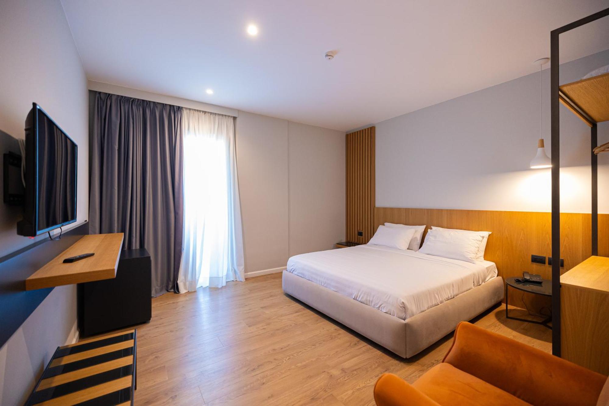 Duka Hotel Vlore Luaran gambar
