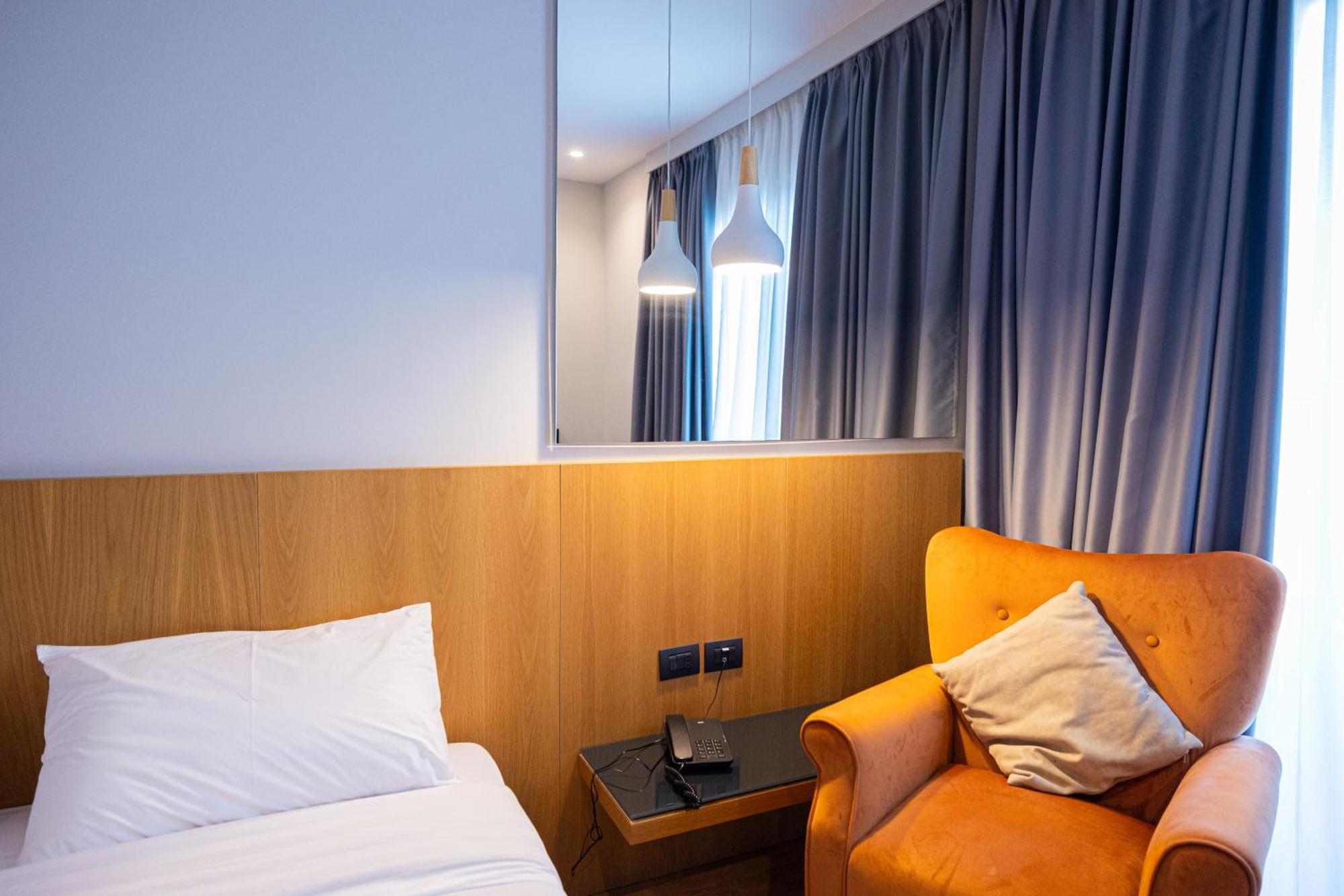 Duka Hotel Vlore Luaran gambar