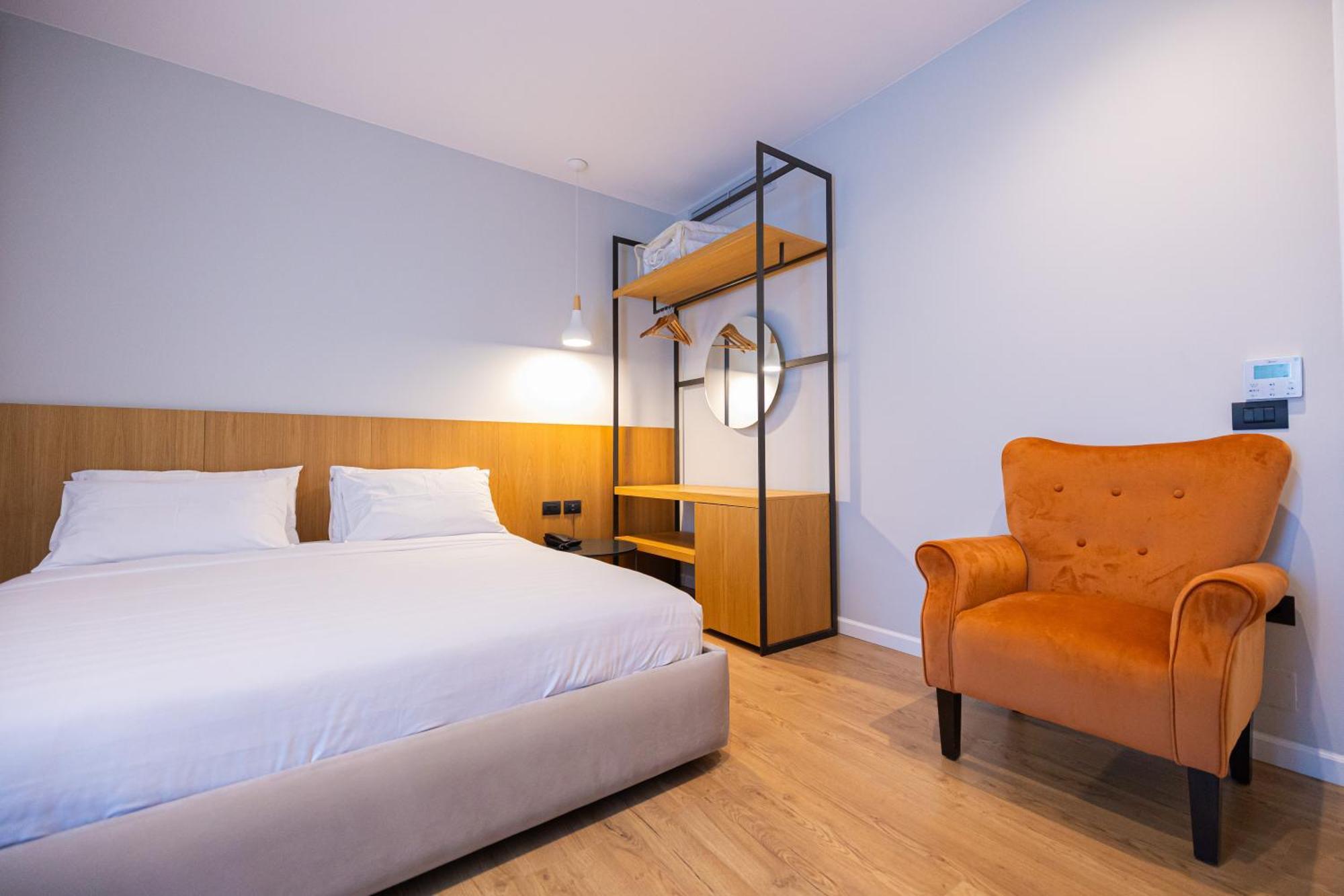 Duka Hotel Vlore Luaran gambar