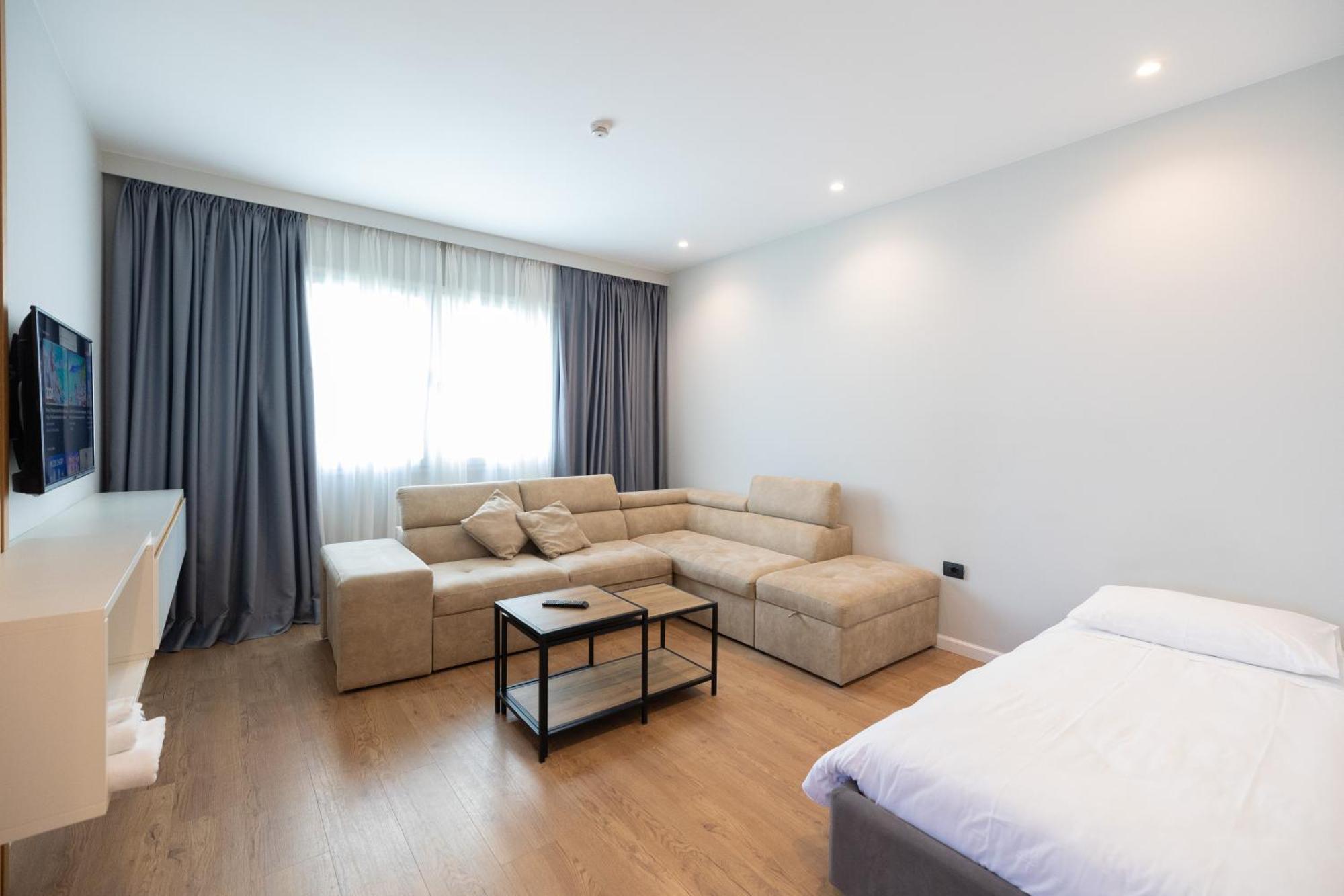 Duka Hotel Vlore Luaran gambar