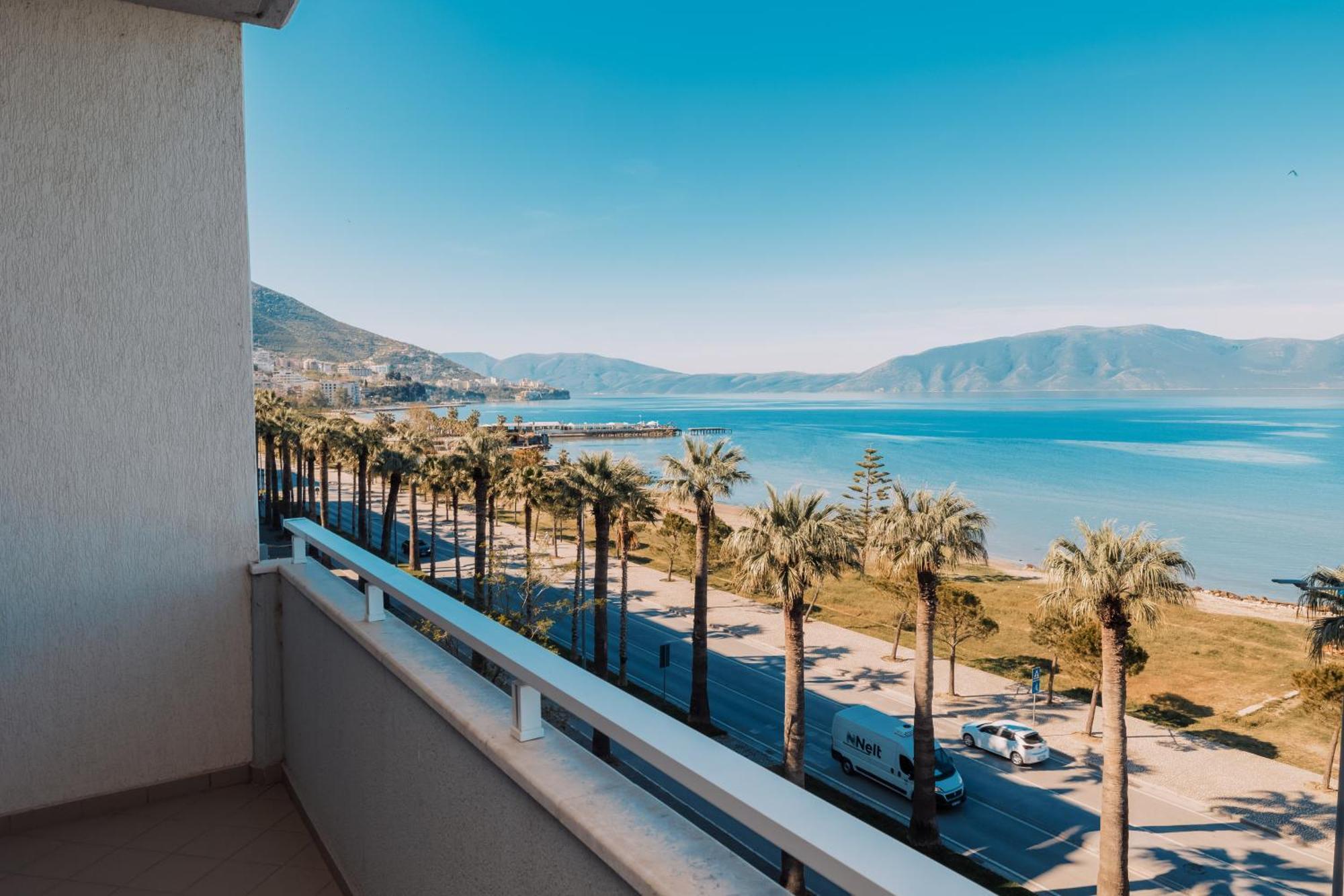 Duka Hotel Vlore Luaran gambar