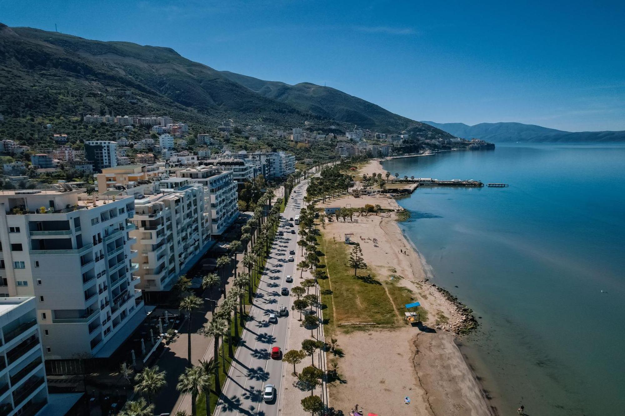 Duka Hotel Vlore Luaran gambar